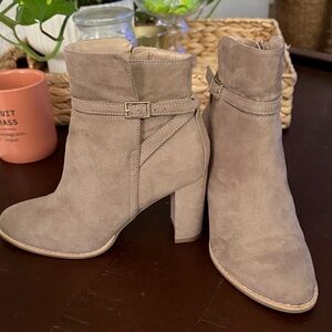 Banana Republic Taupe Suede Ankle Boots with Buckle Strap - Women Shoes, Size 6
